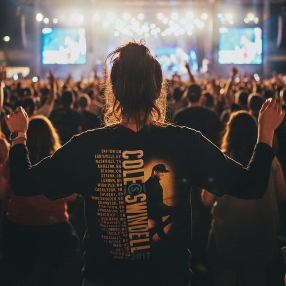 🎶 Cole Swindell Tour 2017 Tee Country Music L 🎤 - Picture 1 of 5